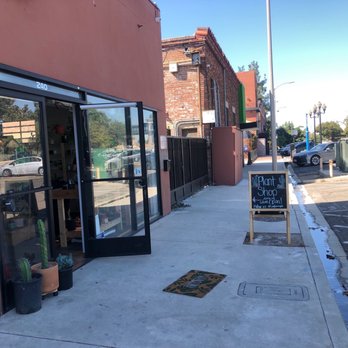 Leaf EnLight - Nurseries & Gardening Near Me - Pomona, California