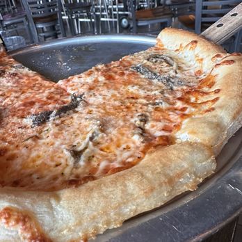 On The Kirb - Create Build Your Own Pizza with extra anchovies.. so yummy!!! - Gastropubs Near Me - Katy, Texas