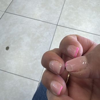 1. Luxor Nails