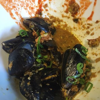 Fishhook - Victoria's best mussels dish! - Seafood Near Me - Victoria, British Columbia