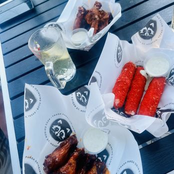 Trash Panda Drinking Club - Wings, hot Cheeto mozzarella cheese sticks - Pizza Near Me - Houston, Texas Trash Panda Drinking Club - Wings, hot Cheeto mozzarella cheese sticks - Pizza Near Me - Houston, Texas