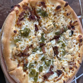 Homegrown Tap & Dough - BBQ sauce, chicken, bacon, motz, green chilis - Italian Near Me - Westminster, Colorado