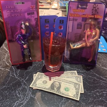 Cruisin' 7th - We won twice and got the paid of wind up toys! - Gay Bars Near Me - Phoenix, Arizona