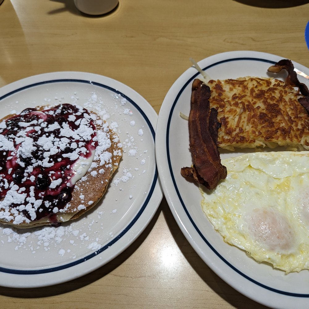 Ricotta lemon pancakes.
