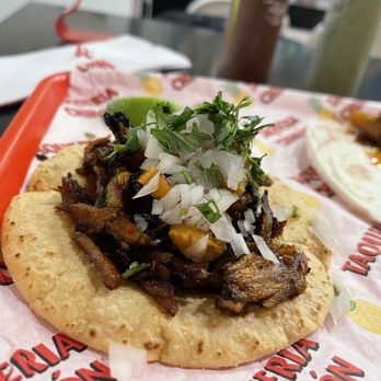 Taqueria Chingon - Al Pastor - Tacos Near Me - Chicago, Illinois
