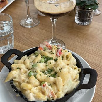 Rose Tavern - Lobster macaroni and cheese and chocolate coconut espresso martini - Wine Bars Near Me - Canandaigua, New York