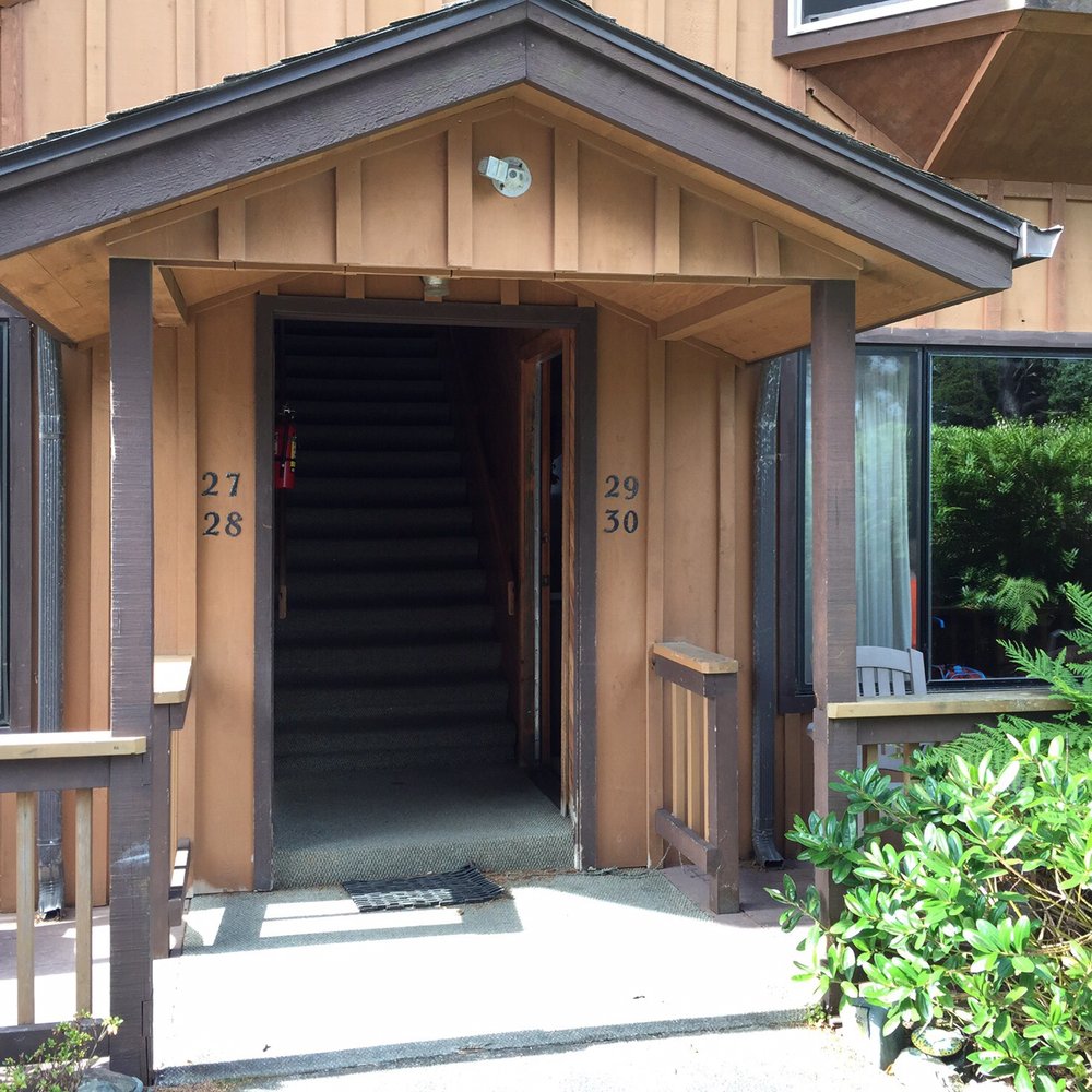 Ireland's Rustic Lodges - The gateway to Hell! - Hotels Near Me - Gold Beach, Oregon