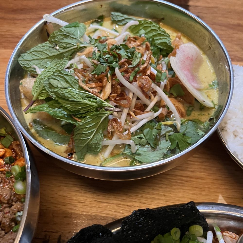Spork - Yellow curry with fried shrimp and pork - Mexican Near Me - Bend, Oregon Spork - Yellow curry with fried shrimp and pork - Mexican Near Me - Bend, Oregon