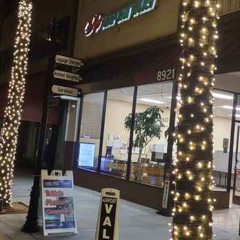 LAX Parking Curb Express - This is the office where the drivers are waiting for you - Parking Near Me - Los Angeles, California LAX Parking Curb Express - This is the office where the drivers are waiting for you - Parking Near Me - Los Angeles, California