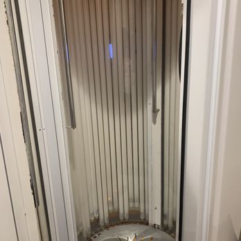 Planet Fitness - Rusting tanning bed - Gyms Near Me - Plantation, Florida Planet Fitness - Rusting tanning bed - Gyms Near Me - Plantation, Florida