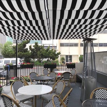 Caffe Concerto - Cute new outdoor patio next to the bar~ - Pizza Near Me - Los Angeles, California