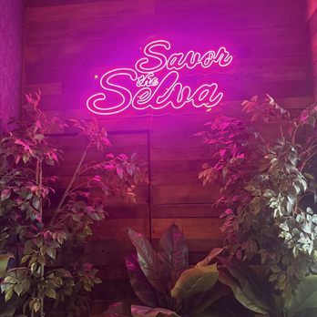 Selva Rosa - Neon Sign - Latin American Near Me - Maitland, Florida