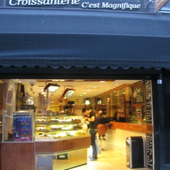 Croissanterie C'est Magnifique - Storefront - Coffee & Tea Near Me - Amsterdam, New Hampshire