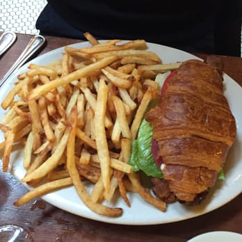 The Smith - BLT+E Sandwich - New American Near Me - New York, New York The Smith - BLT+E Sandwich - New American Near Me - New York, New York