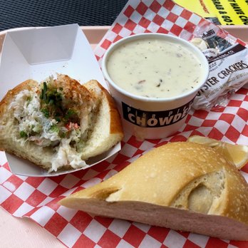 Pike Place Chowder - Half Dungeness Crab Roll with Small Original Clam Chowder - Seafood Near Me - Seattle, Washington