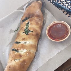 Mama Theresa's - Chicken roll