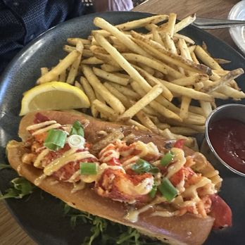 Station 16 - Lobster Roll - Seafood Near Me - Sacramento, California Station 16 - Lobster Roll - Seafood Near Me - Sacramento, California
