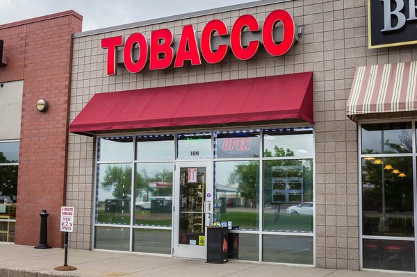 Eagan Tobacco Shop, 3450 Pilot Knob Rd, Saint Paul, MN 55122, US