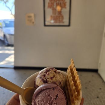 Jeni's Splendid Ice Creams - Ice Cream & Frozen Yogurt Near Me - Scottsdale, Arizona Jeni's Splendid Ice Creams - Ice Cream & Frozen Yogurt Near Me - Scottsdale, Arizona