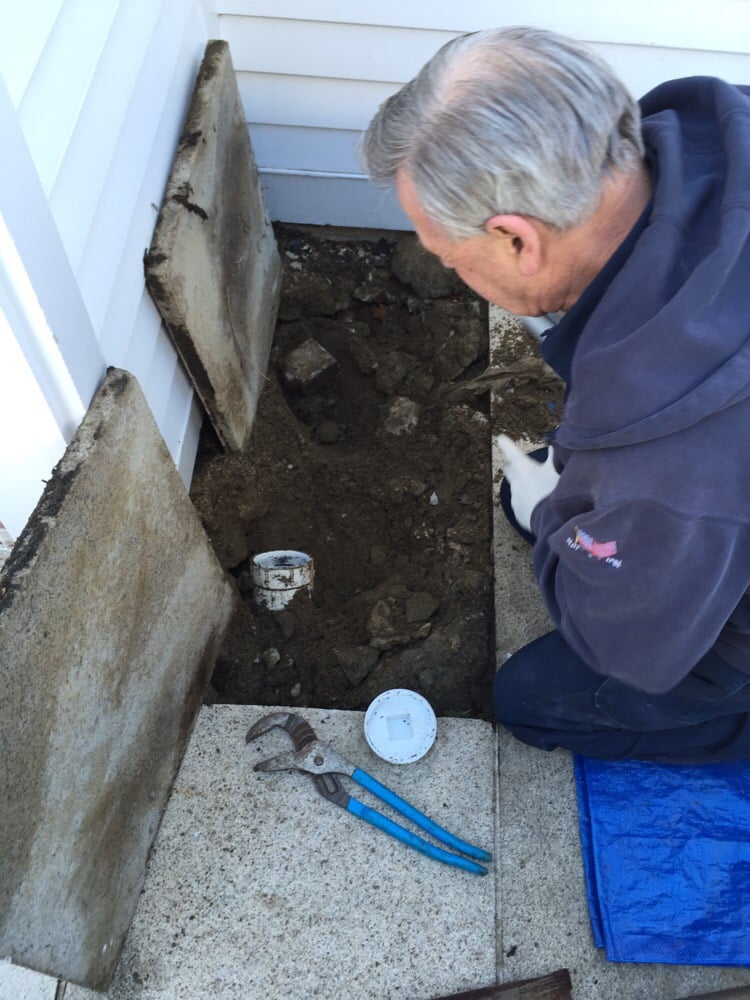 Slide of Roto-Rooter Plumbing & Water Cleanup