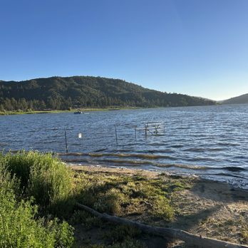 Lake Hemet - Beautiful Lake Hemet at the summer low point - Hiking Near Me - Mountain Center, California Lake Hemet - Beautiful Lake Hemet at the summer low point - Hiking Near Me - Mountain Center, California