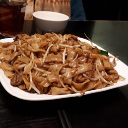 Stir Fried Beef and Flat Noodles