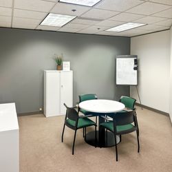 Regus Michigan Town Center