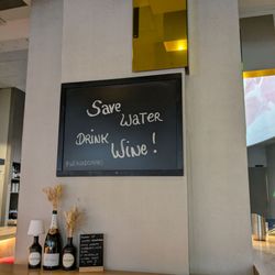 WEIN & CO - Funny caption