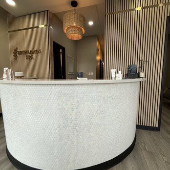Highlands Spa - Spray Tanning Near Me - Highlands Ranch, Colorado Highlands Spa - Spray Tanning Near Me - Highlands Ranch, Colorado