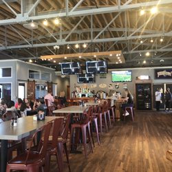 Amici Cafe - Indoors
