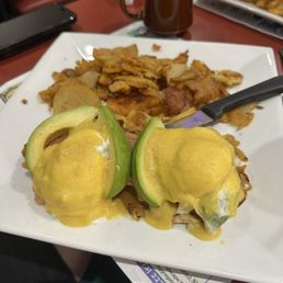 Salmon Benedict