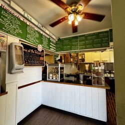 The Juice Bar - Inside before it gets busy