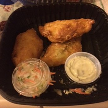 Applebee's Grill + Bar - My Carside To Go meal "Fish and Chips" = no fries and coleslaw in a condiment cup. This is exactly how it looked when I opened the box. - Burgers Near Me - Atwater, California Applebee's Grill + Bar - My Carside To Go meal "Fish and Chips" = no fries and coleslaw in a condiment cup. This is exactly how it looked when I opened the box. - Burgers Near Me - Atwater, California