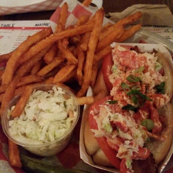 Red Hook Lobster Pound - Lobster blt with sweet potato fries - Seafood Near Me - Brooklyn, New York Red Hook Lobster Pound - Lobster blt with sweet potato fries - Seafood Near Me - Brooklyn, New York