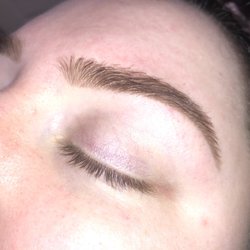 Streamline Waxing  - Brow design plus streamline powder