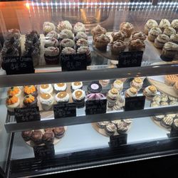 Cupcake case