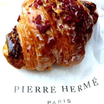 Pierre Hermé - Raspberry croissant - Chocolatiers & Shops Near Me - Paris, 75