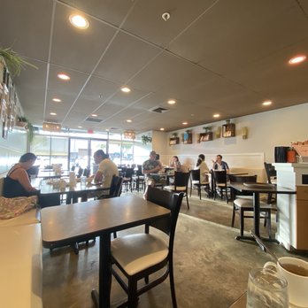 Moena Café - Cafes Near Me - Honolulu, Hawaii