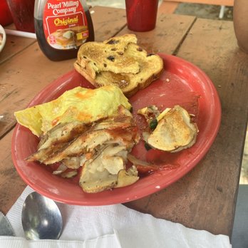 Woodchuck's Cafe - My sisters BUiild your own omelet - American Near Me - Tallahassee, Florida