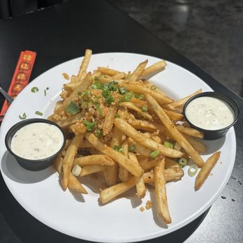 Cool Beerwerks - Garlic fries - Hawaiian Near Me - Cool, California