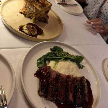 Linden - Oxtail grilled cheese For goodness steak - New American Near Me - Los Angeles, California Linden - Oxtail grilled cheese For goodness steak - New American Near Me - Los Angeles, California