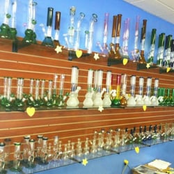 Austin Smoke & Gift Shop - Water pipe all size