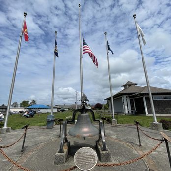 Loyalty Days Flag Plaza - Landmarks & Historical Buildings Near Me - Long Beach, Washington Loyalty Days Flag Plaza - Landmarks & Historical Buildings Near Me - Long Beach, Washington
