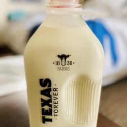 SPROUTS FARMERS MARKET - "Texas Forever" This milk in a glass bottle is so YUM! Gonna try the creme 4 cawfee next time!