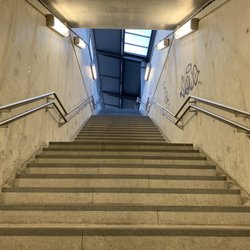 Bahnhof Feuerbach - ... naja ...
