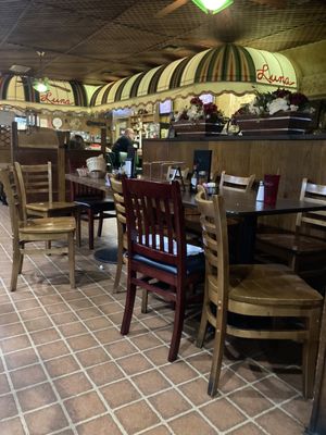 Luna Pizzeria & Italian Restaurant by null