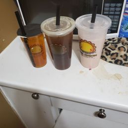 Passion Fruit with Green Tea, Peach with Black Tea, Strawberry & Bannana. Passion Fruit with Green Tea, Peach with Black Tea, Strawberry & Bannana.