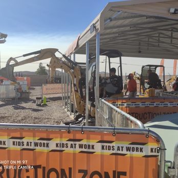 Dig This - Kids space - Amusement Parks Near Me - Las Vegas, Nevada