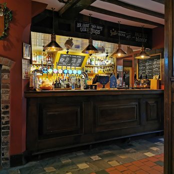 The Angel Inn - Pubs Near Me - Lichfield, STS