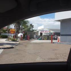 Car Wash Detailing Center - Located in the 76 gas station, to the right of the 76 self car wash.